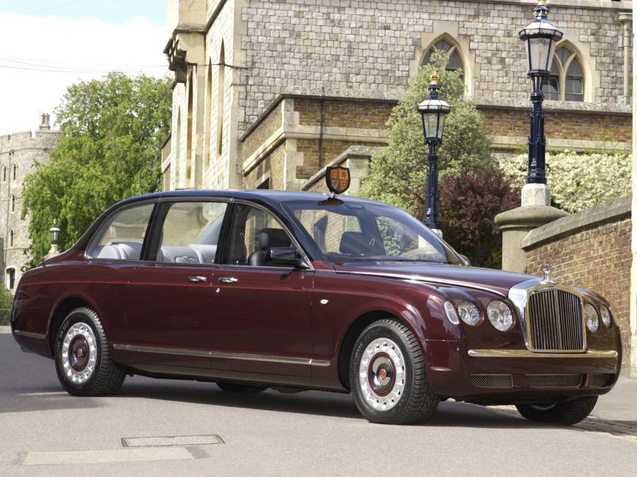  Bentley State Limousine 2002 года  (фото 8 из 9)